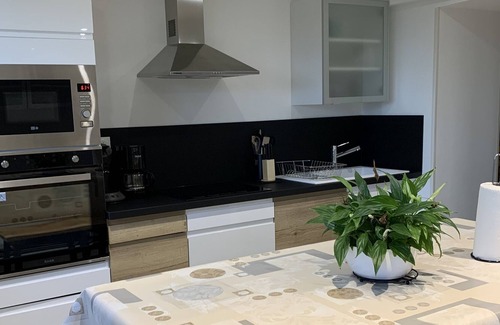 Harcy Maison | Pretty cottage in the wood of Harcy