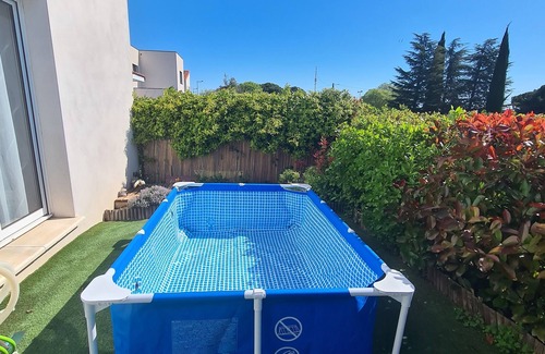 Mudaison Maison | Pretty detached house close to the sea, with above-ground pool