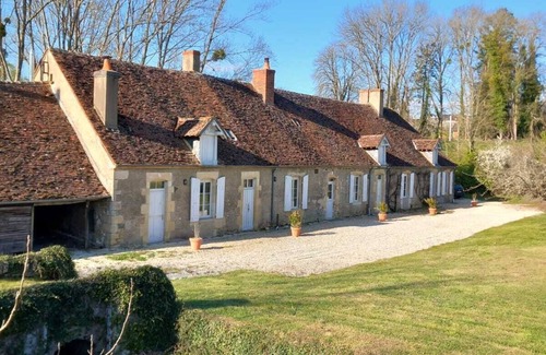 Saint-Benin-d'Azy Maison | Jolie longère en bordure de village