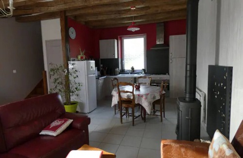 Buzancais Chalet De Ski | Jolie maison de vacances "Gîte des Ecureuils"