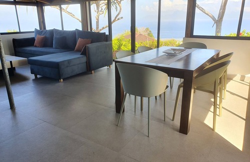 Tahiti Maison | Pretty house ocean and Moorea view