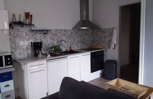 Luc-sur-Mer Maison | Pretty little house, in a quiet private courtyard 5 minutes from the sea