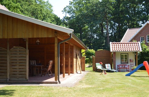 Holthaus Villa | Luxueuse demeure à Lindern avec jardin privé