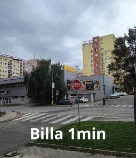 Karlova Ves Appartement | Pretty Nice view Apartment, Private Parking, 8min to center by car