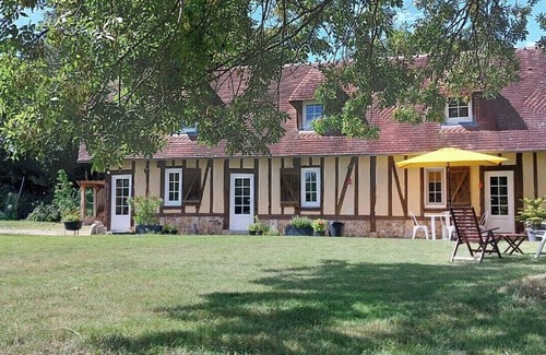 Landepereuse Maison | Jolie maison normande et son verger