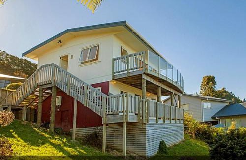Tairua Maison | Pretty on Paku, Tairua - Cottage