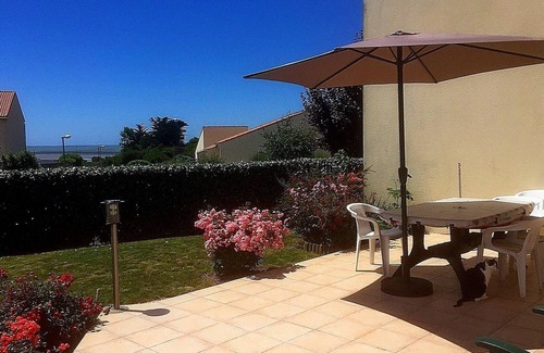 La Bernerie-en-Retz Villa | PRETTY SEA VIEW VILLA 3 BEDROOMS SWIMMING POOL IN SMALL RESID CLOSE TO BEACH