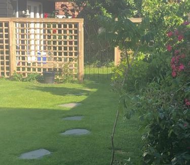 Sheringham Maison | Pretty self-contained garden room