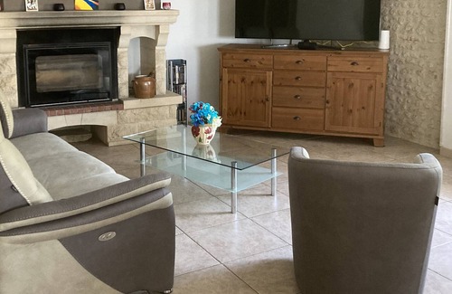 Sud Charente Maison | Jolie maison en pierre de 160 m2 au calme