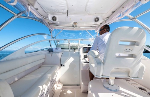 Coco Location De Bateaux | Pretty Vane 32'' ProLine-Walk Around-A/C Cabin