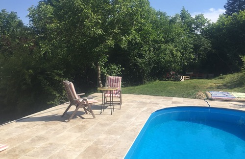 Oullins Maison | Jolie villa dans la nature avec piscine privée à 2 pas de Lyon