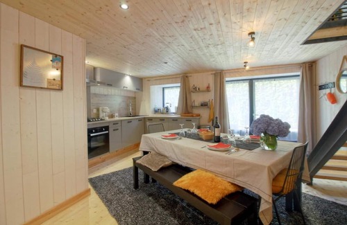 Vielle-Aure Maison | Jolie grange de village décorée avec goût