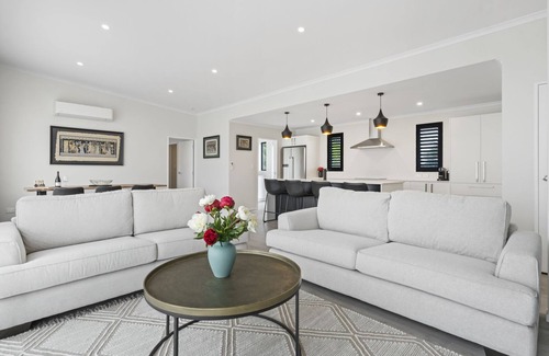 Martinborough Maison | Pride of Pinot – Martinborough Holiday Home