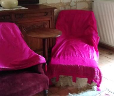 Courchamps Appartement | prieure le compostelle gite la renaissance