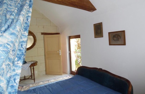 Courchamps Appartement | prieure le compostelle gite la renaissance