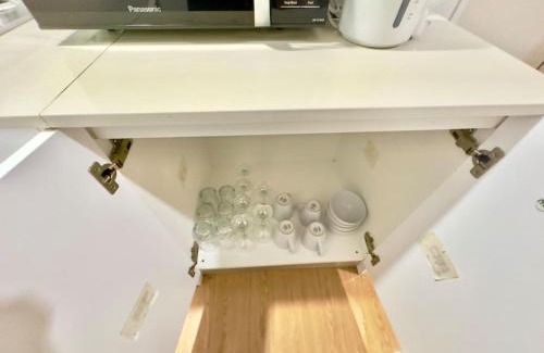 Macgregor Appartement | Prime 1BR Near Transport and Retail