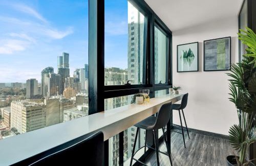 Melbourne Central Business District Appartement | Prime CBD Location - Modern Melbourne Apartment with Enclosed Balcony Free Tram Access