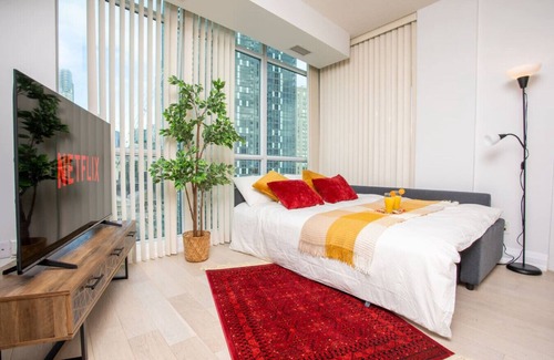 Central Waterfront Hôtel | Prime Downtown 2BR - 5 Min to Scotiabank Arena