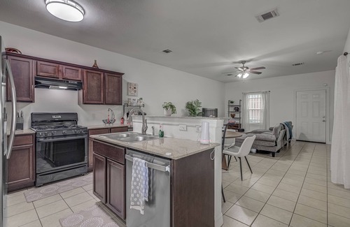 Greater Third Ward Maison | Prime Location! 2minutes from UofH & TSU!