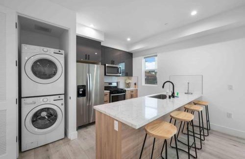 Larchmont Maison | Prime Location 3BD 3BA Luxury Living in LA