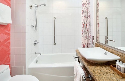 Diamond Head - Kapahulu - St. Louis Hôtel | Prime Location at Kaimana Beach | Ocean View | Direct Beach Access