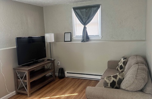 Saugus Maison | Prime location house well equipped