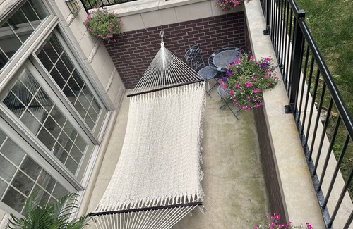 West Town Copropriété | Prime Location! Modern 3 Bed 3 Bath Rental in Chicago