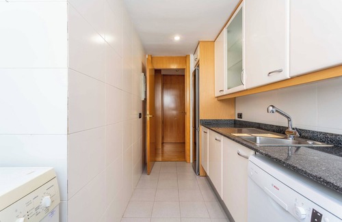 Almenara Appartement | Prime Location Skyline Balcony Retreat