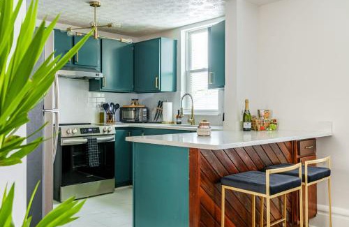 Short North Maison | Prime Location Top Rated Clean Parking Free!