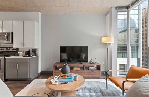 Downtown Chicago Appartement | Prime Loop Luxury + City & Train Views