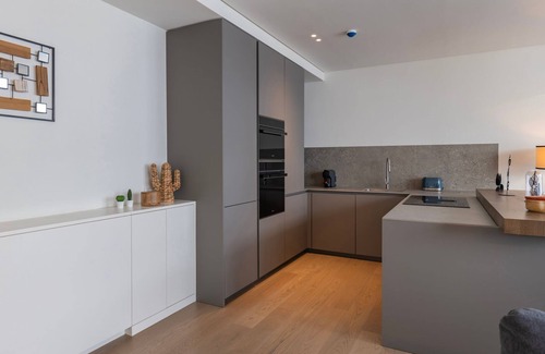 Marvila Appartement | Prime Riverside 1BDR Apartment by LovelyStay