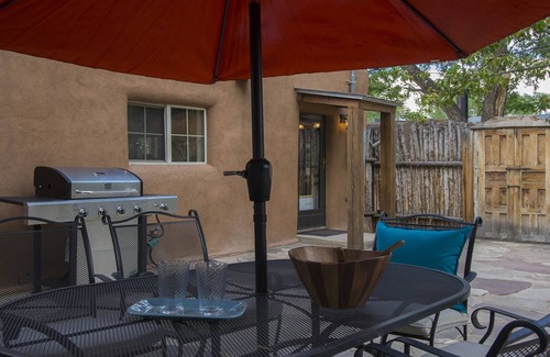 Historic Eastside Maison | Santa Fe Trifecta: Emplacement privilégié-Luxueusement rénové-Casita Eastside historique
