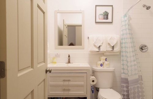 Wicker Park Appartement | Prime Wicker Park Studio Close to Shops & Dining