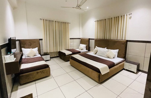 Murthal Hôtel | Primrose Regency