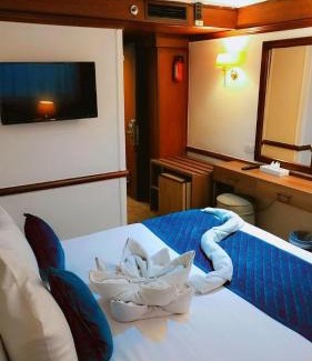 Cairo Hôtel | Prince Omar Boat