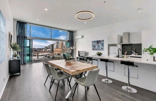 Auckland Central Business District Appartement | Princess Wharf w/ Balcony