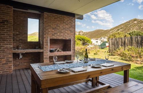 Pringle Bay Appartement | Pringle Bay getaway - 2 bedroom garden apartment