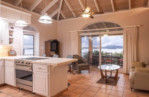 Contant Farms Cottage | "Pristine 2bdrm/2bth, Epic Views, Generator, 5 Star reviews, Near Cruz Bay!"