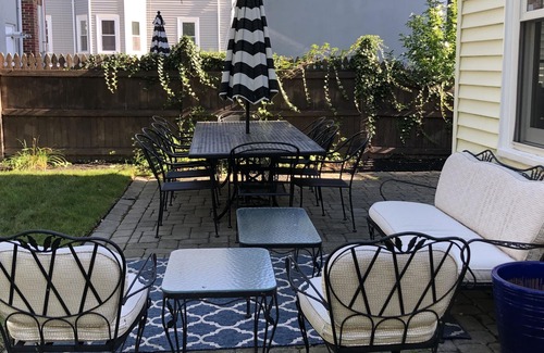 Bellevue Avenue Historic District Maison | New Pristine Home Prime Spot Beach / Town / Cliffwalk!