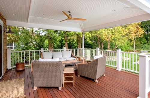 Quogue Maison | Pristine Quogue village home