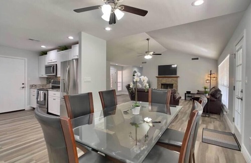 Chandler Maison | Pristine! Single-Story Home with Pool in Chandler
