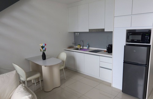 Bandar Tun Razak Appartement | Privat Duplex Loft with Skyline Views & Standing Desk