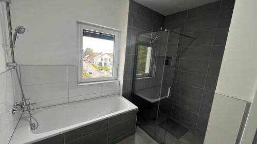 Waldstetten Appartement | Privat Oasis, 10 min von Legoland
