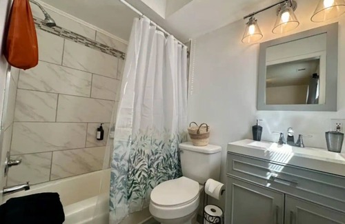 Olde Towne East Maison | Private 1 bed/1bath by Downtown Columbus, Arenas, & Hospitals