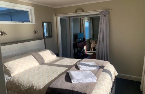 Lowry Bay Lit Et Petit-Déjeuner | Private 1 bedroom with amazing sea views