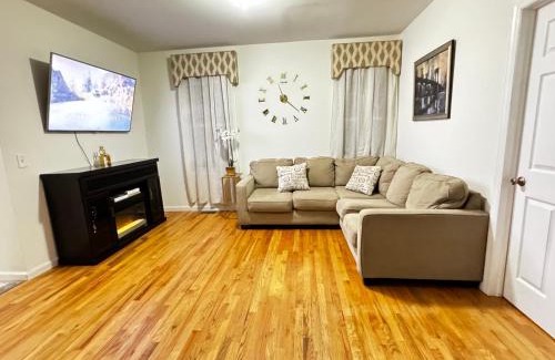 Elizabeth Appartement | Private 1st floor Apartment - Only 5 min Away from Newark Airport and 30 min to NYC