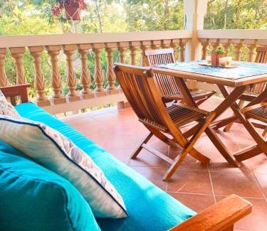 San Ignacio Maison | Private 2 Bdrm Home On 46 Acres Along Macal River