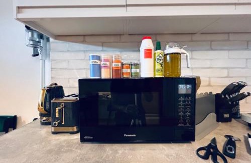 Potters Bar Appartement | Private 2 Bed Guest House - Van Parking, M25 & A1 connections
