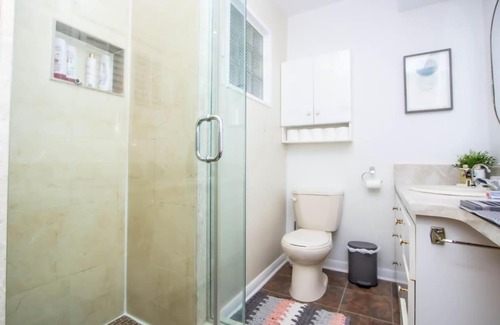 Thornhill Villa | Private 2 bed in a cottage