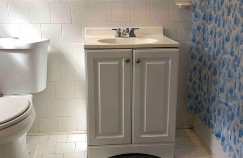 Perth Amboy Appartement | Private 2 bedroom and 1 bathroom house in a quiet area and convenient to NYC bus/train